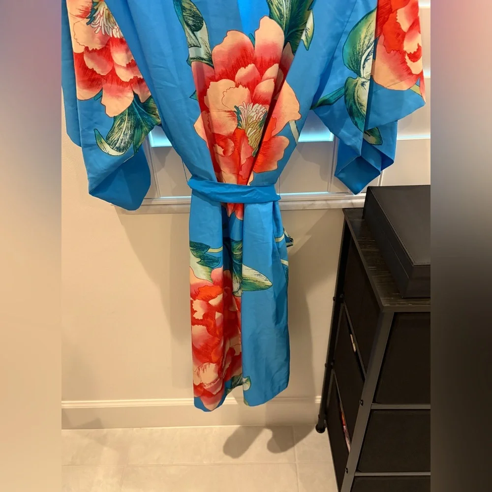 Natori Robe Nova Blue Floral Robe Size Small